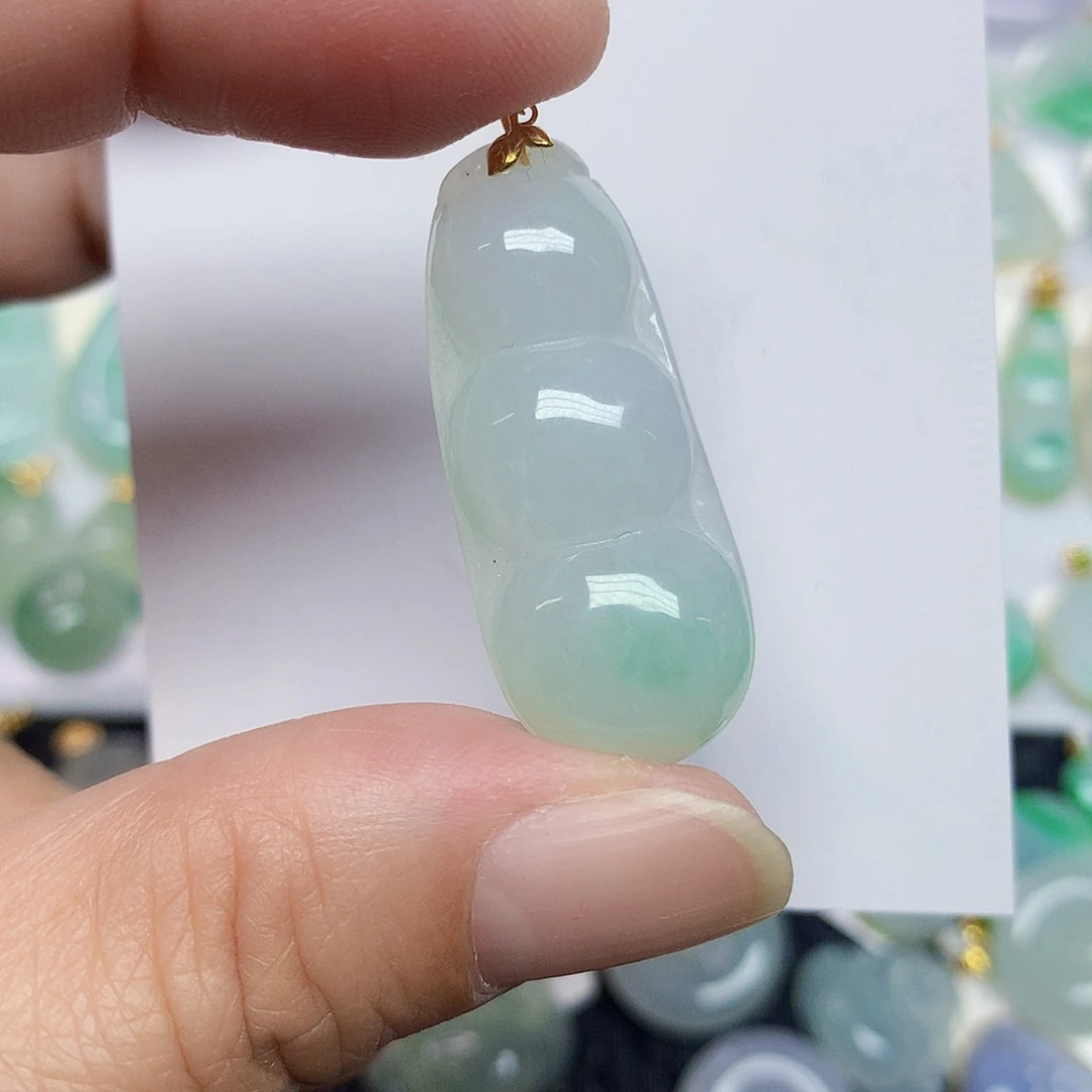 翡翠18K金镶嵌颈饰3556788