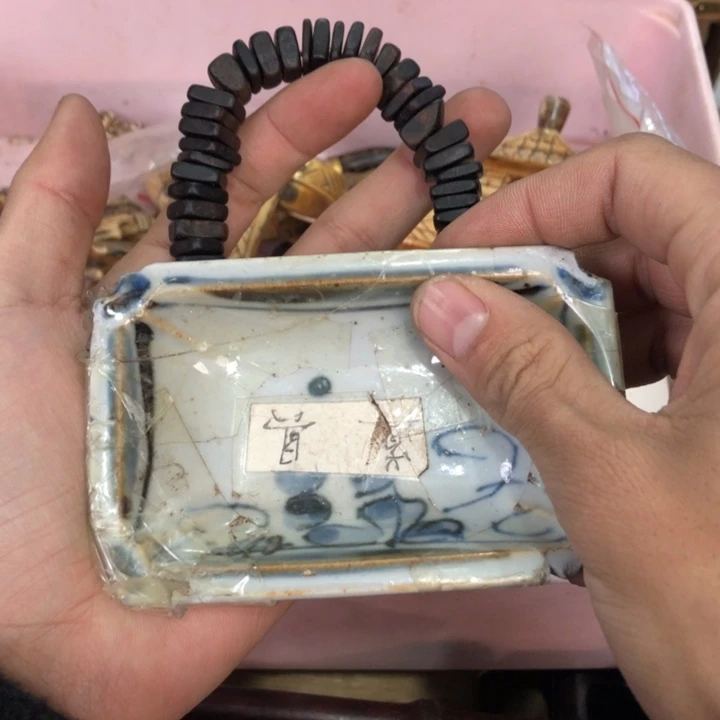 陶瓷孤品单件车里拍
