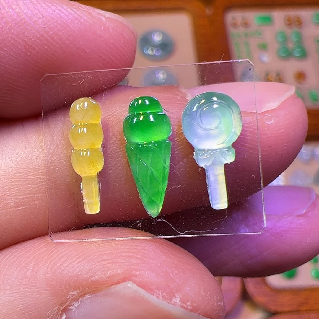 定制翡翠未镶嵌翡翠