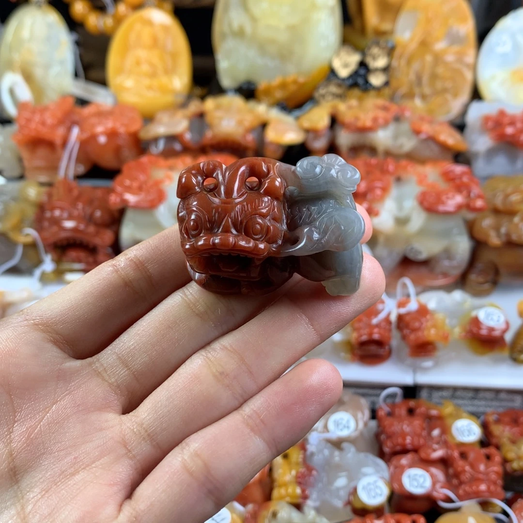 石英质玉（黄龙玉）未镶嵌挂件
