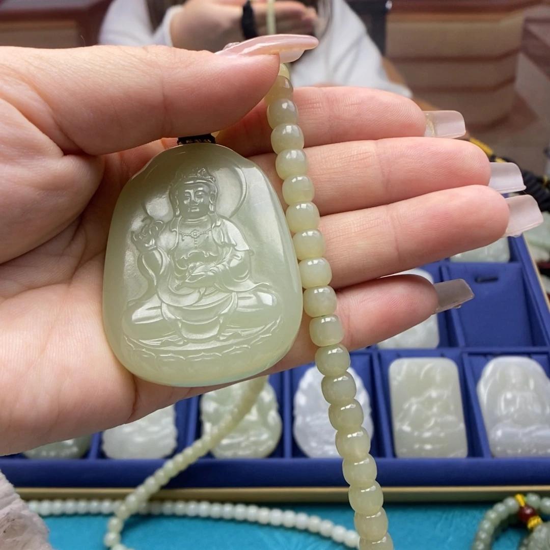 和田玉颈饰未镶嵌Y****r