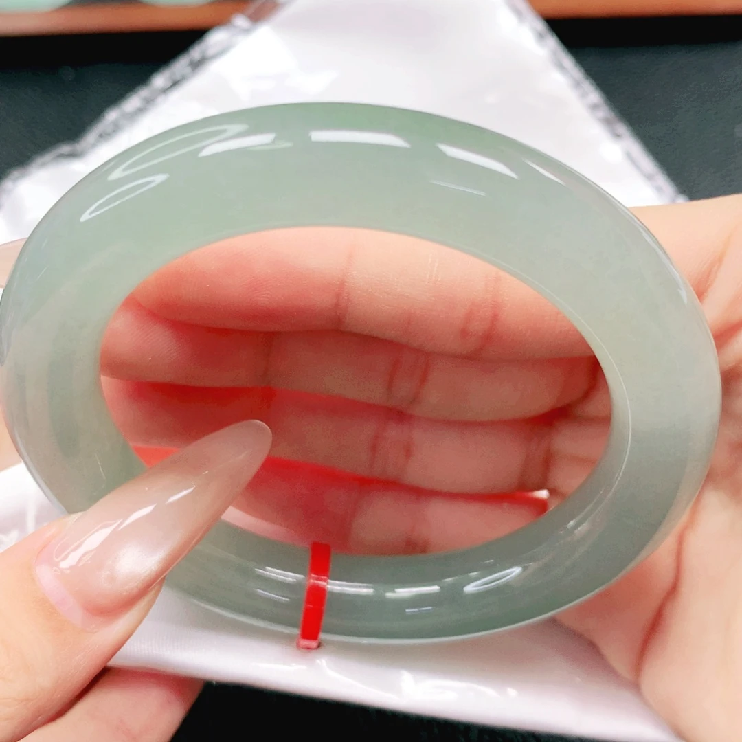 翡翠未镶嵌手镯57