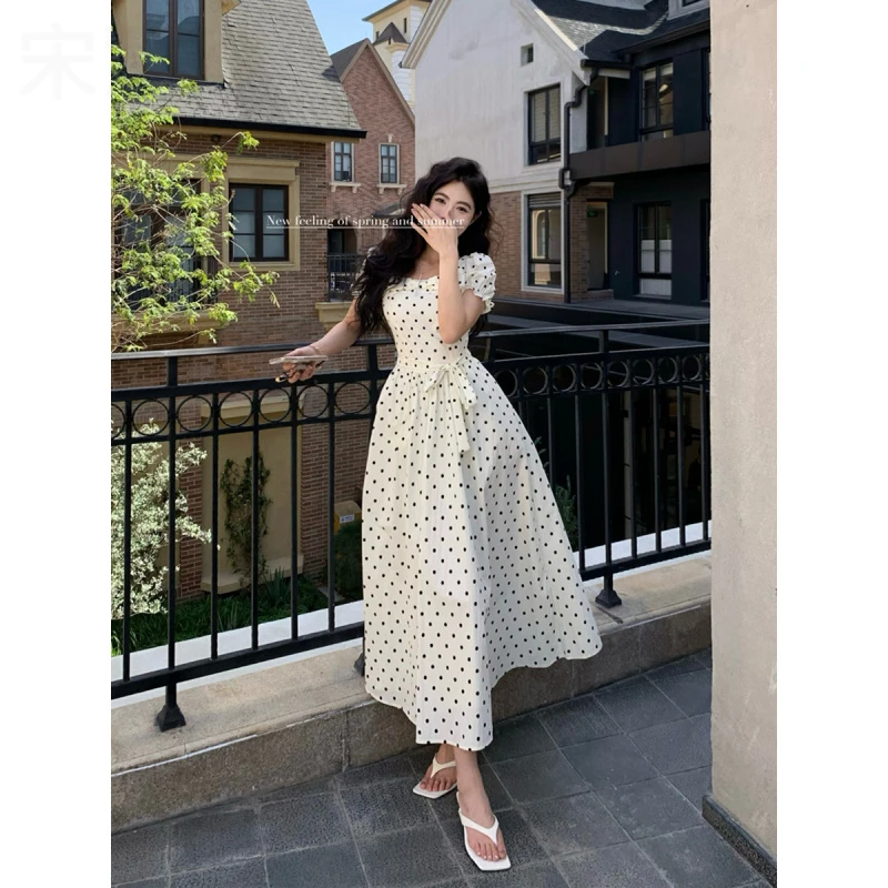 法式波点方领短袖连衣裙女夏季绑带修身大摆裙子气质收腰a字长裙