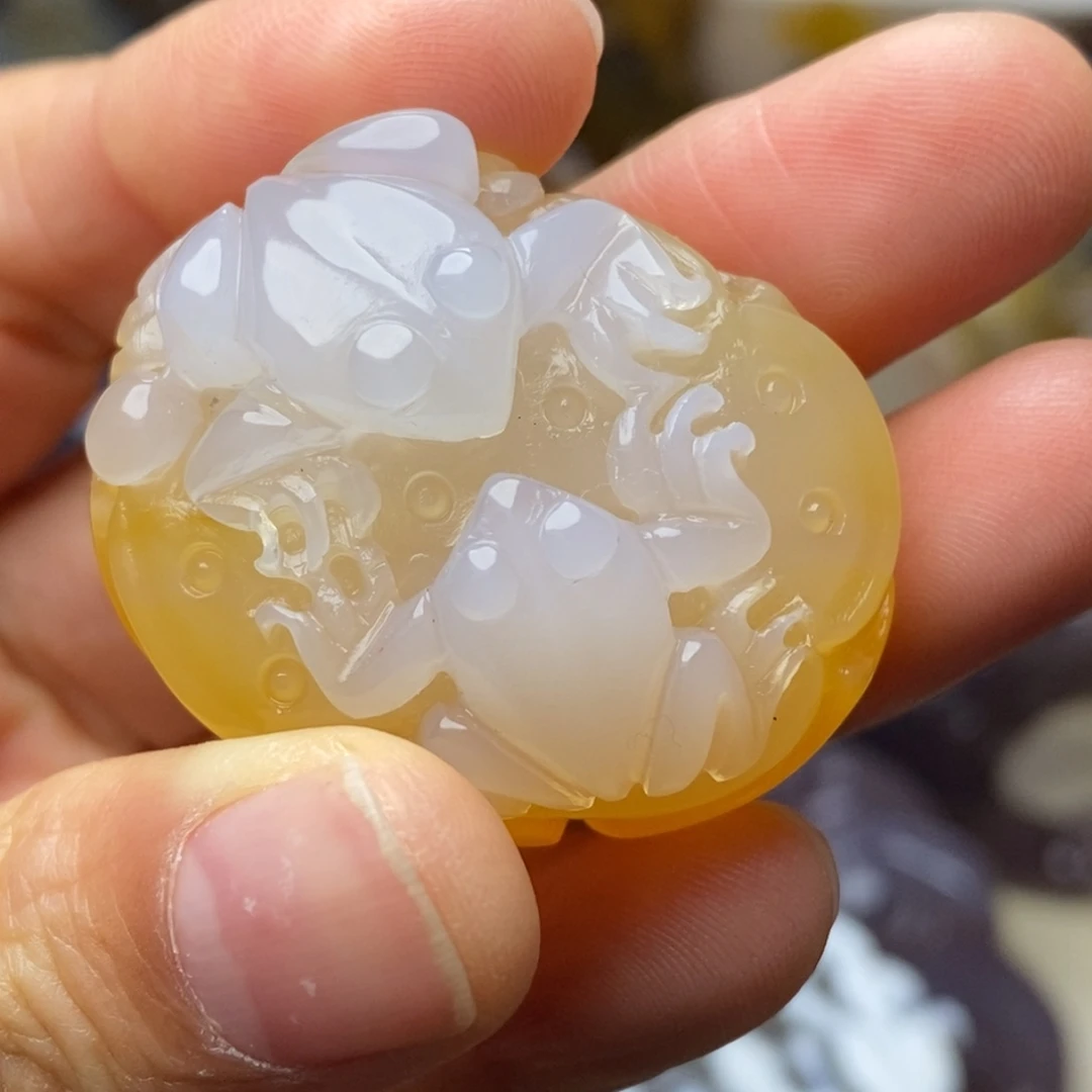 玛瑙/玉髓未镶嵌把件