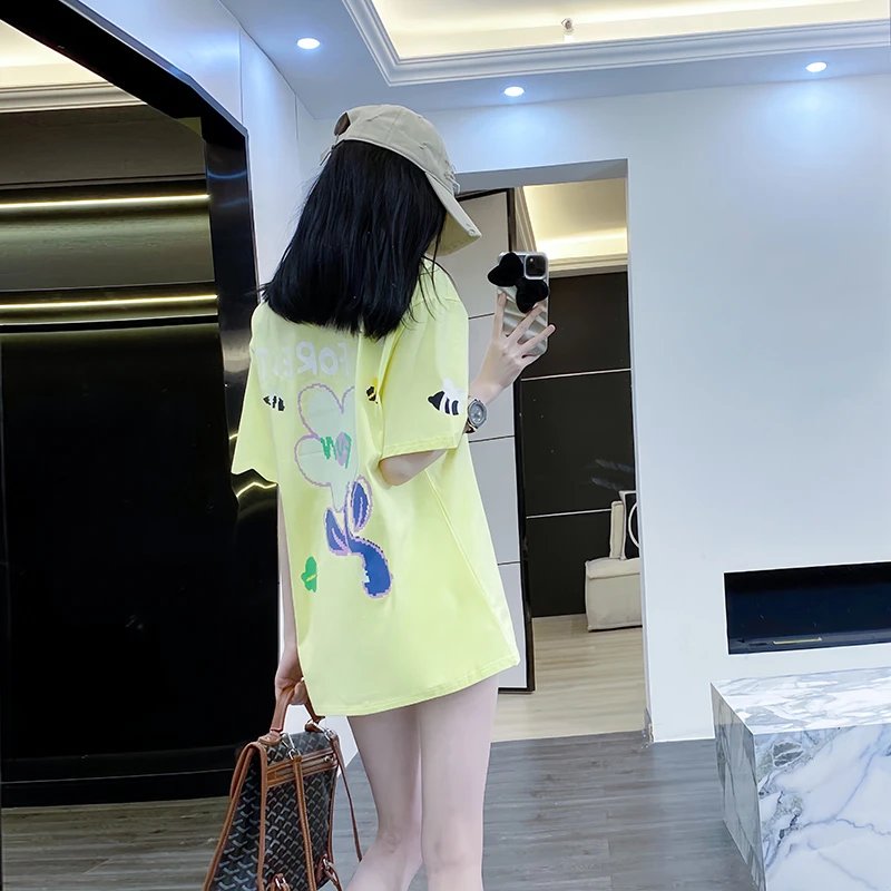 黄色短袖t恤女夏季2025新款宽松大版洋气小清新设计感小众上衣