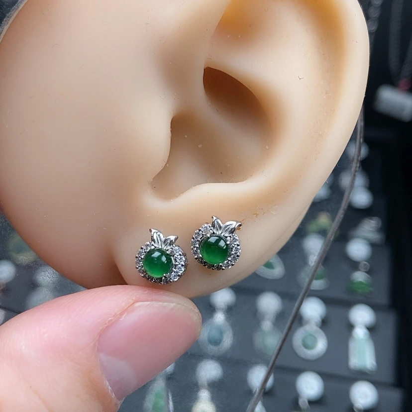【闪购商品】银S925镶嵌翡翠耳饰泡****t