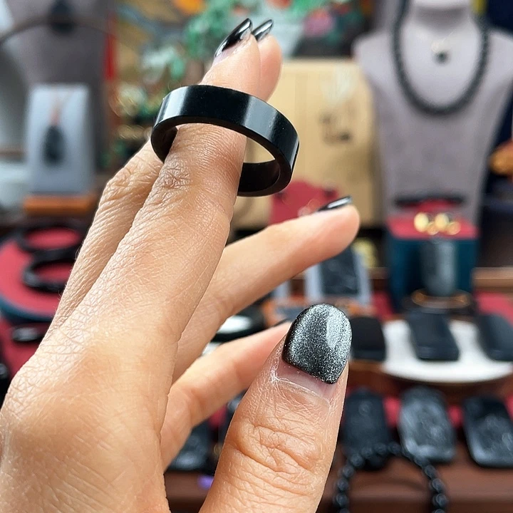 和田玉戒指未镶嵌S**n包容