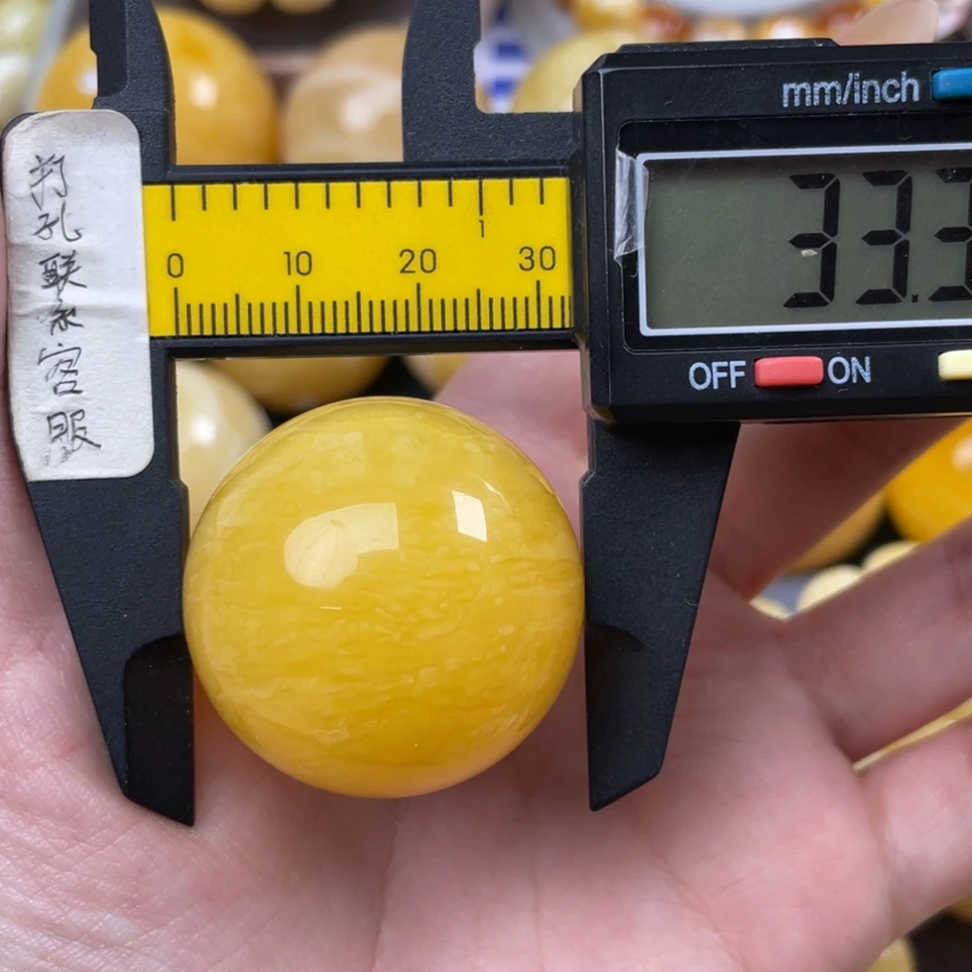 蜜蜡未镶嵌珠宝奇石