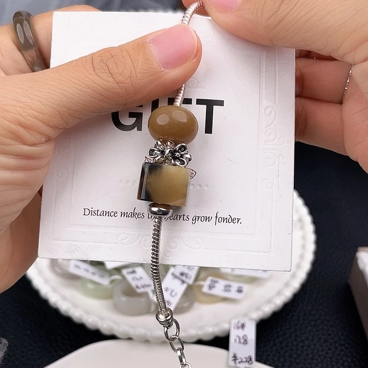 和田玉（糖玉）未镶嵌手链