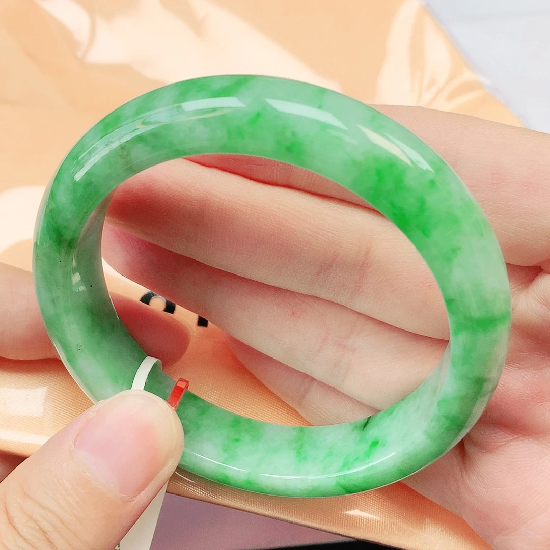 未镶嵌手镯翡翠抖音818