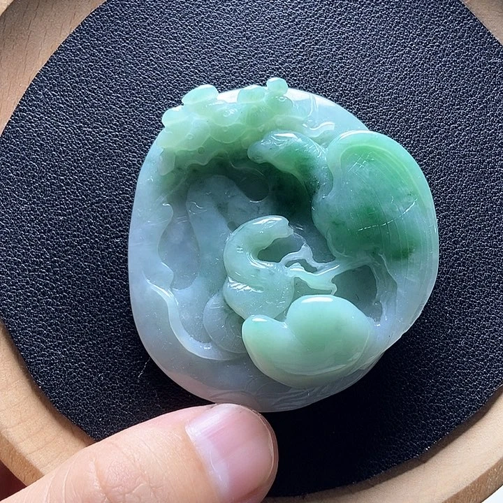 翡翠挂件未镶嵌翡翠a货