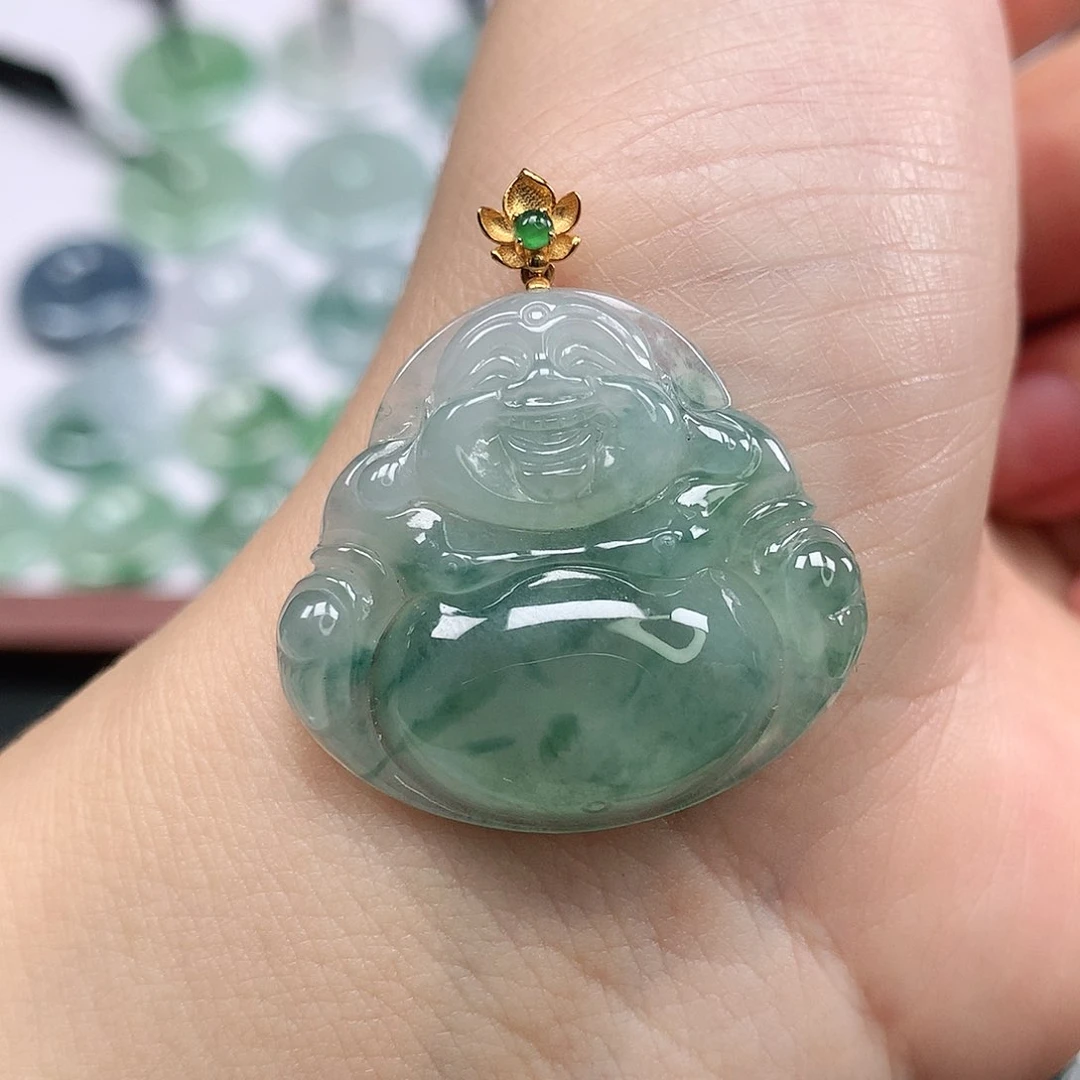 翡翠颈饰18K金镶嵌佛