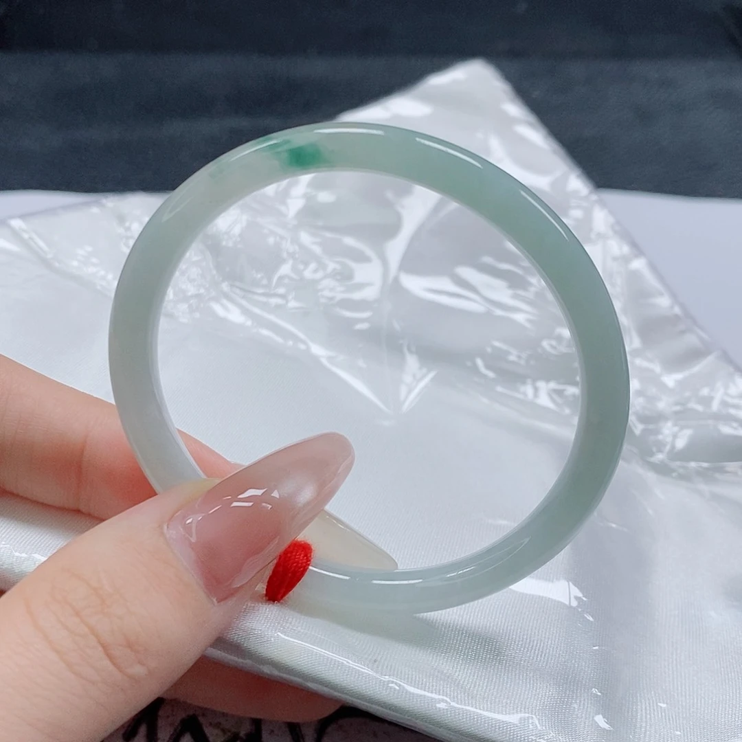 【闪购商品】未镶嵌手镯（贵妃镯）翡翠463号