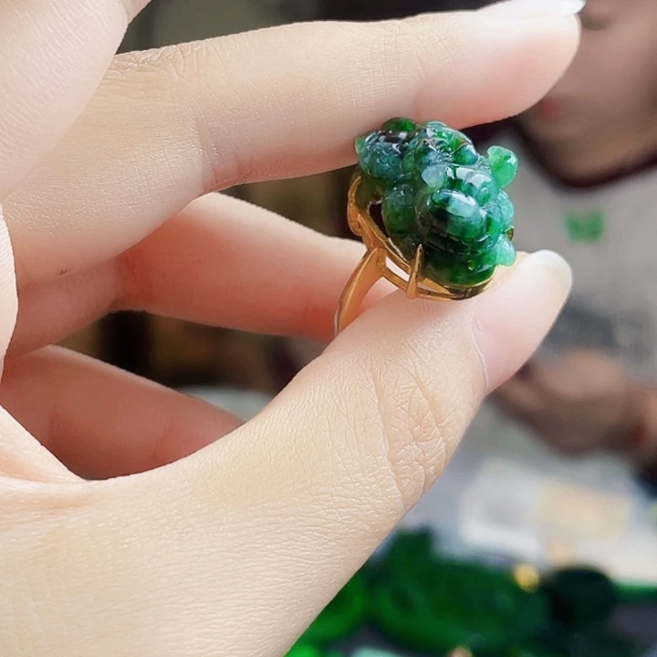 翡翠银S925镶嵌颈饰多样性