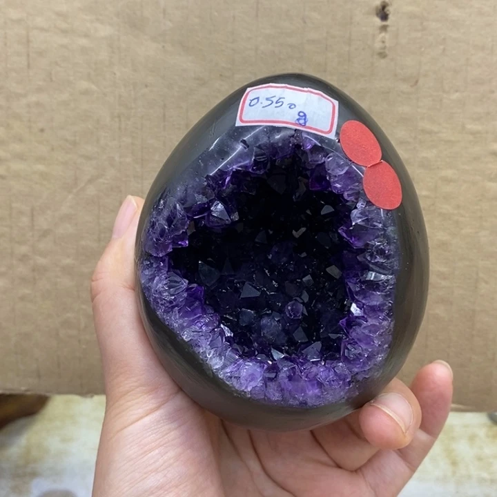 荆***M未镶嵌紫晶大型摆件（非配饰）