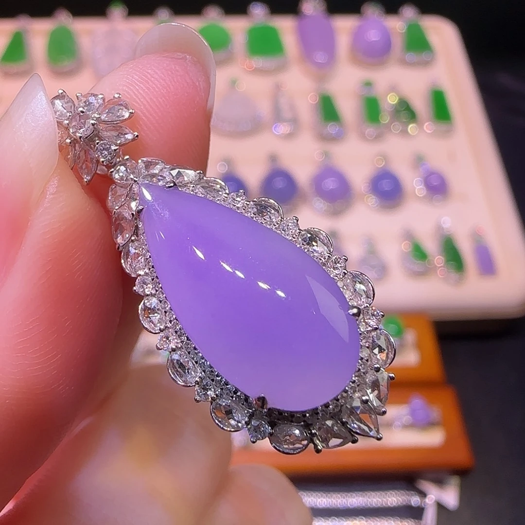 翡翠18K金镶嵌戒指