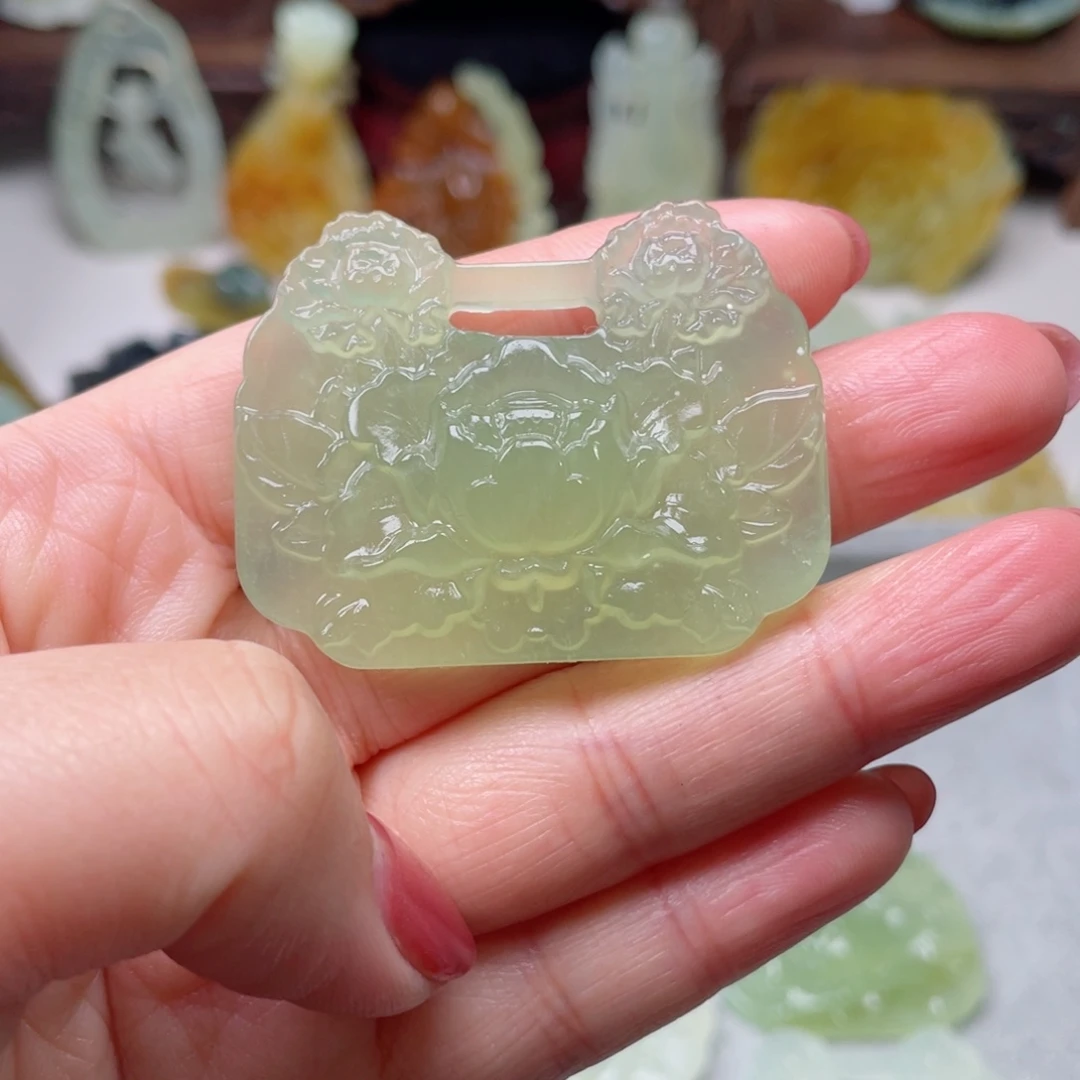 蛇纹石玉颈饰未镶嵌?****?