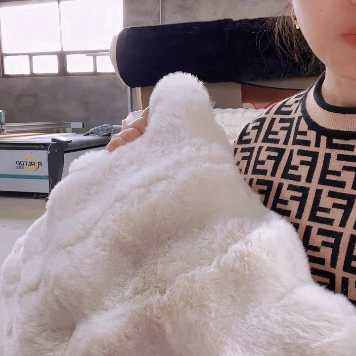 毛绒晴**雲飘窗垫抱枕