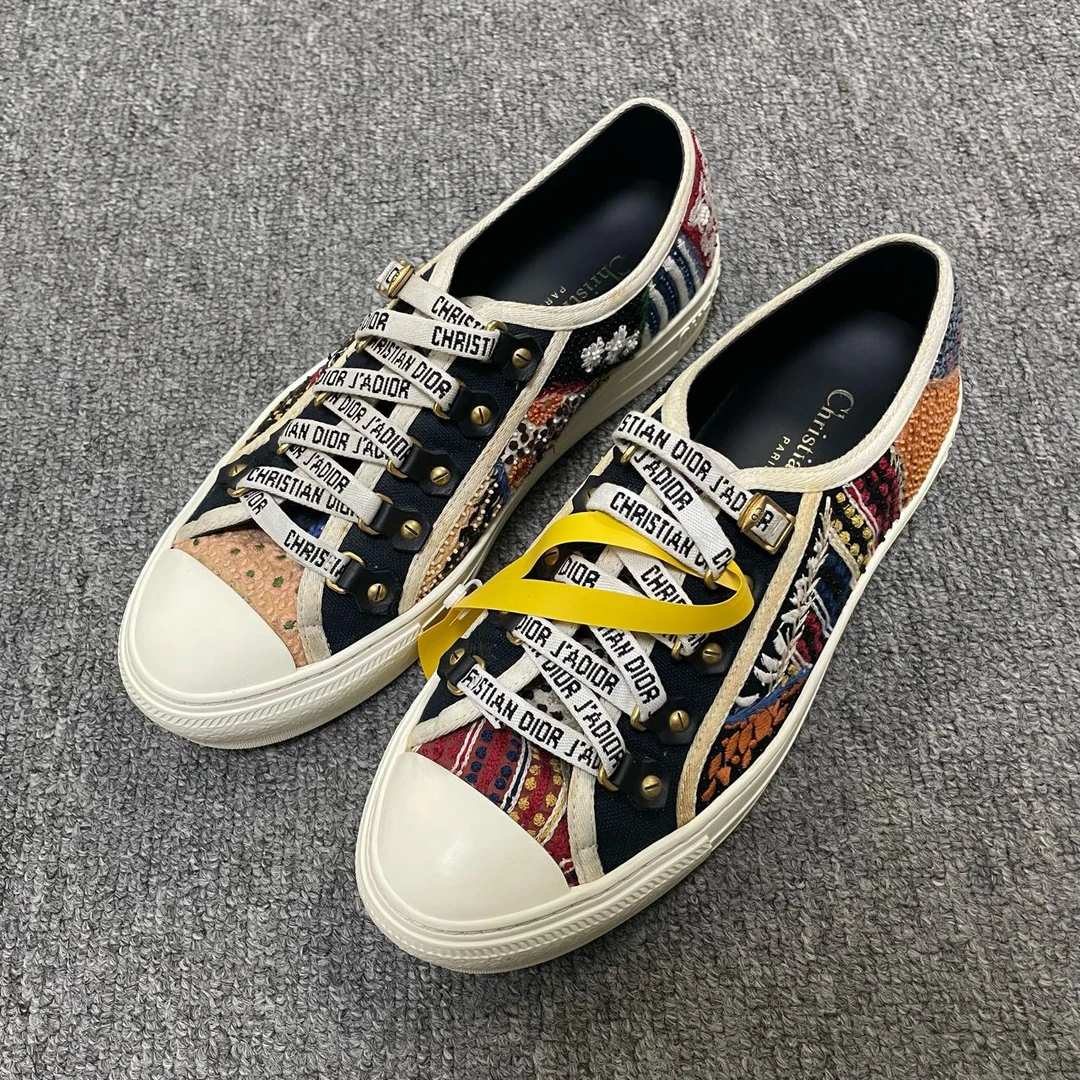 95新 DIOR/迪奥 Walk'n'Dior 刺绣系带低帮时尚板鞋 37码/5721