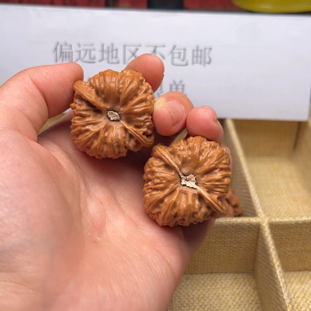 文玩核桃吊坠凹底肚尺差1