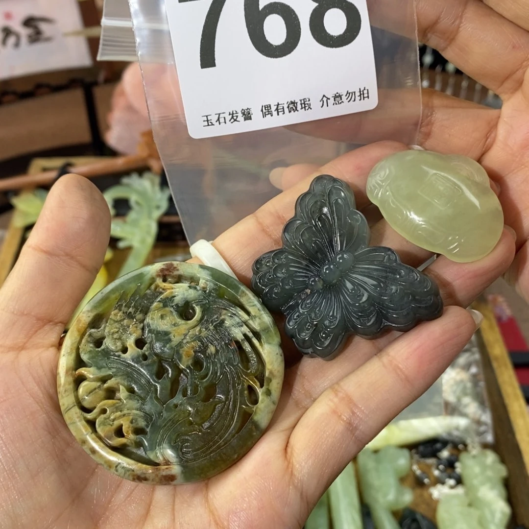 蛇纹石玉发饰未镶嵌月**花