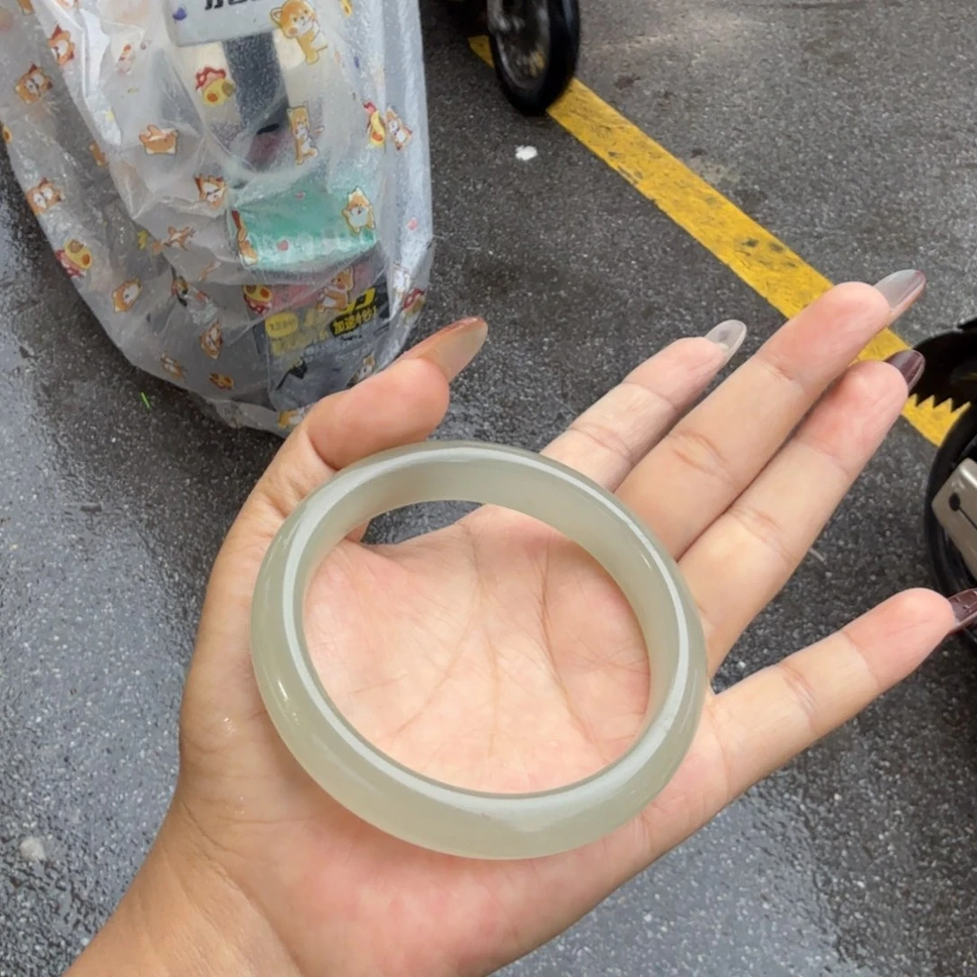 东陵石未镶嵌手镯