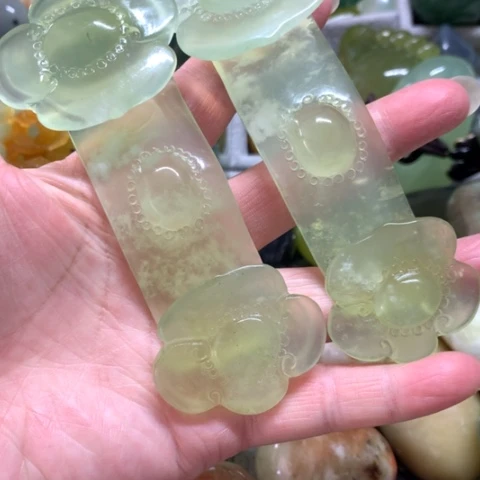 蛇纹石玉未镶嵌手把件