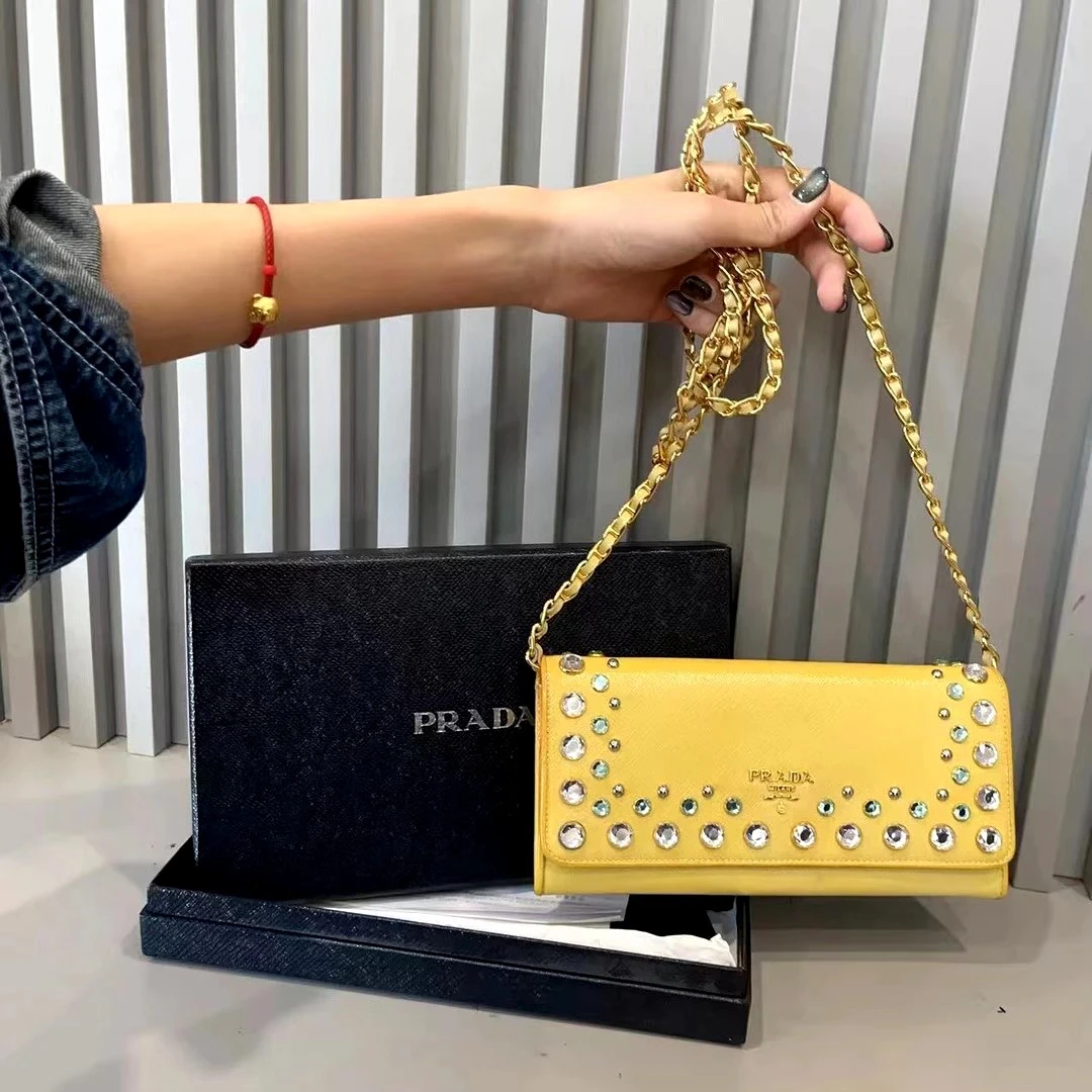 90新 Prada/普拉达 兔兔奢G专属/普拉达斜挎包/241010015