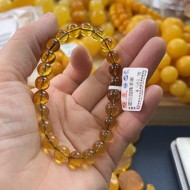 未镶嵌琥珀珠宝奇石
