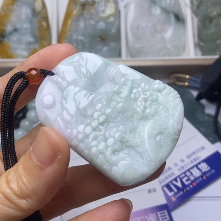 翡翠未镶嵌套链翡翠