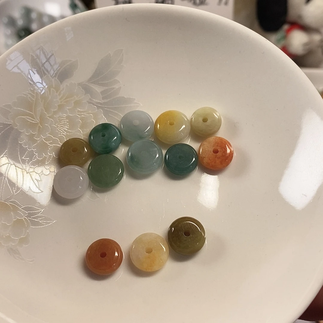 老****翡翠未镶嵌颈饰天然A货