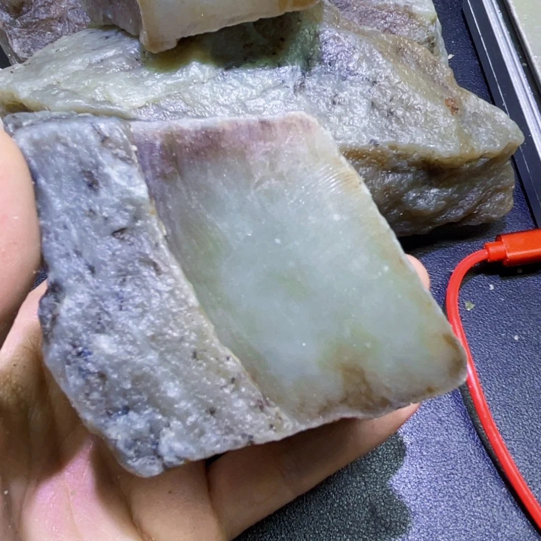 和田玉未镶嵌珠宝半成品