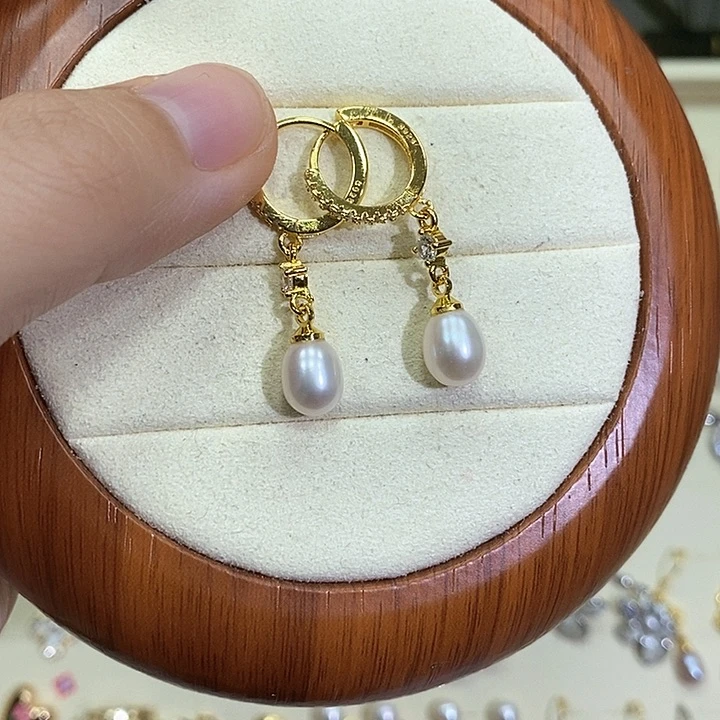 未镶嵌耳饰淡水珍珠