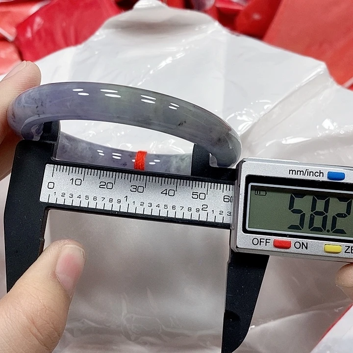 翡翠手镯未镶嵌34