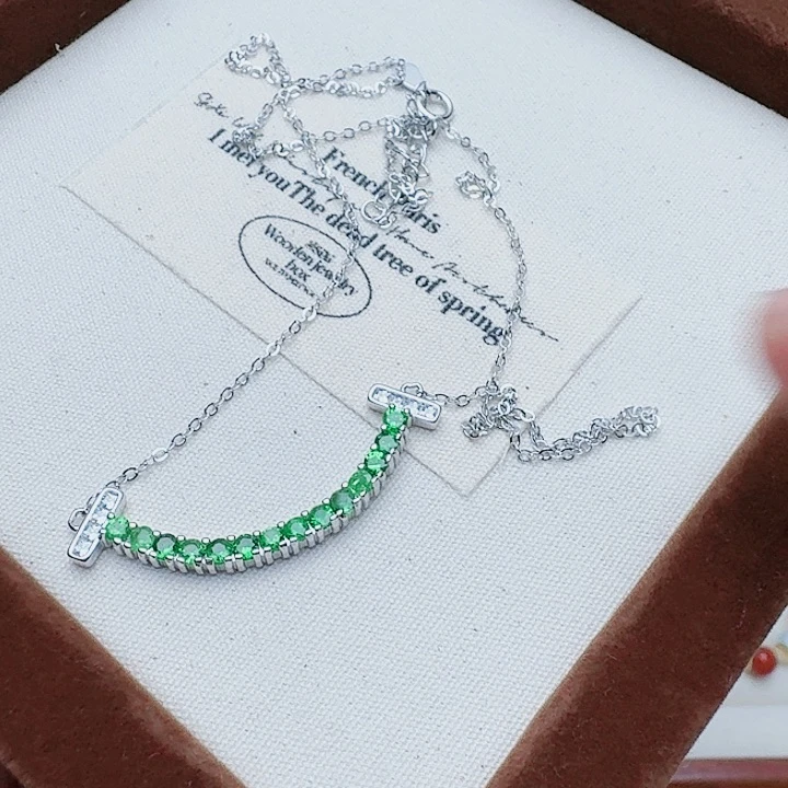 石榴石颈饰银S925镶嵌吊坠