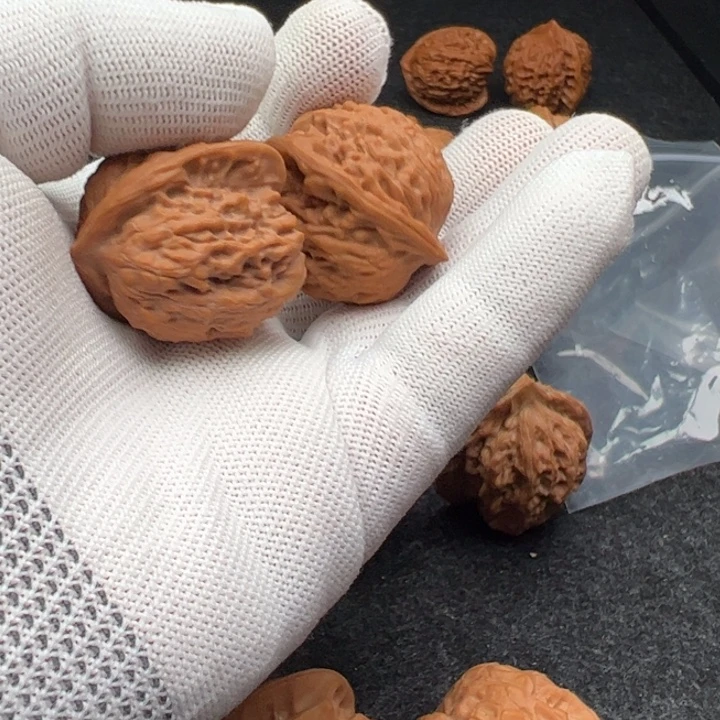 让***儿吊坠文玩核桃原树红玛瑙141