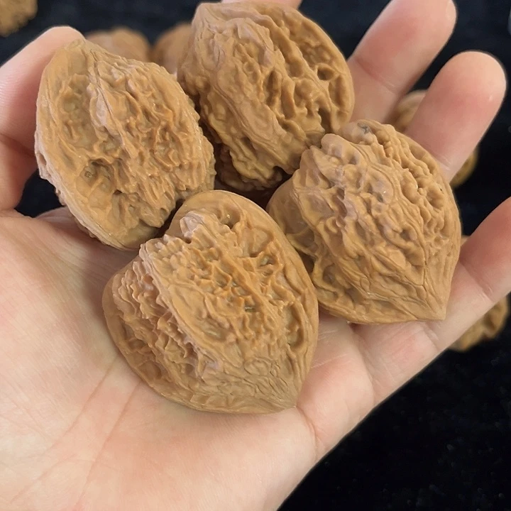 把件文玩核桃开播福利九，41红狮子➕赠品瑕疵鸡心