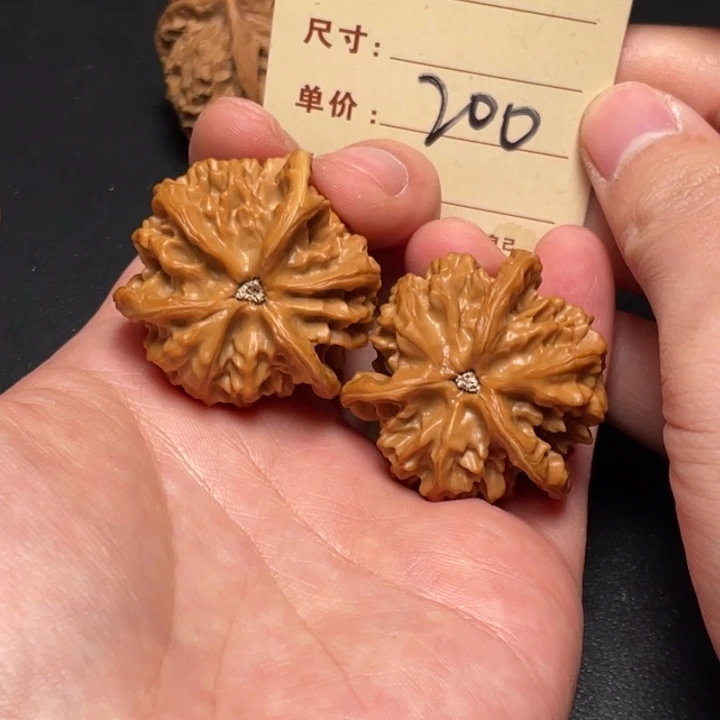 文玩核桃把件三棱39尺以打底200