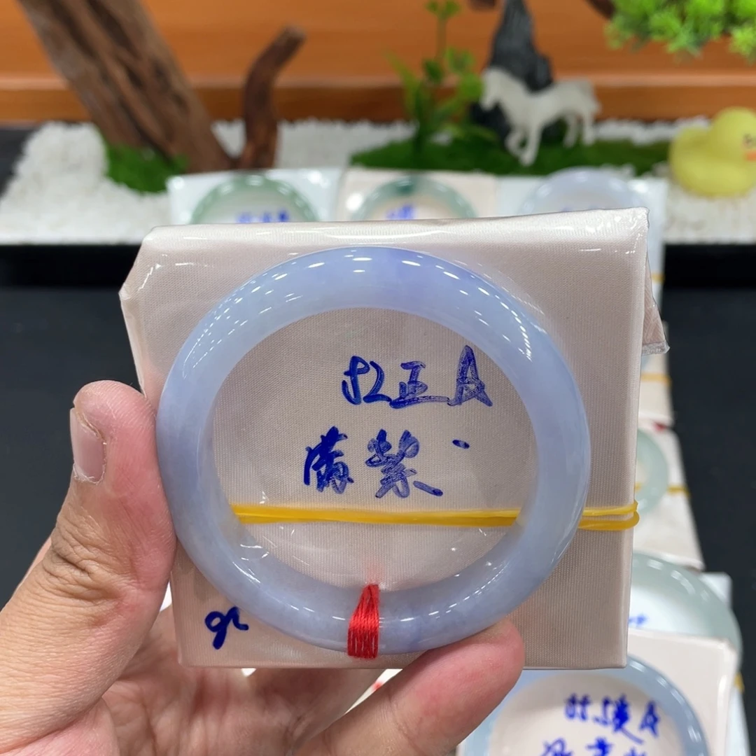 翡翠未镶嵌手镯缅甸翡翠