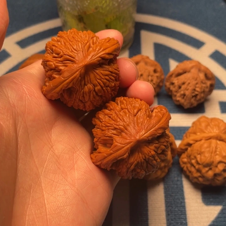 文玩核桃把件虎头王