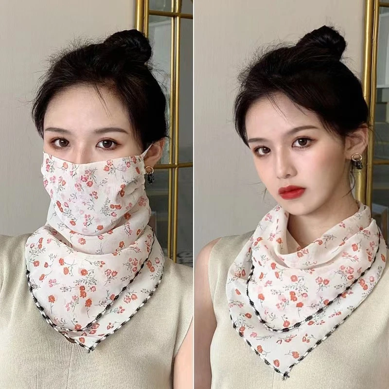 【特惠促销】2025夏防紫外线冰丝轻薄透气女半遮面三角丝巾挂耳围脖