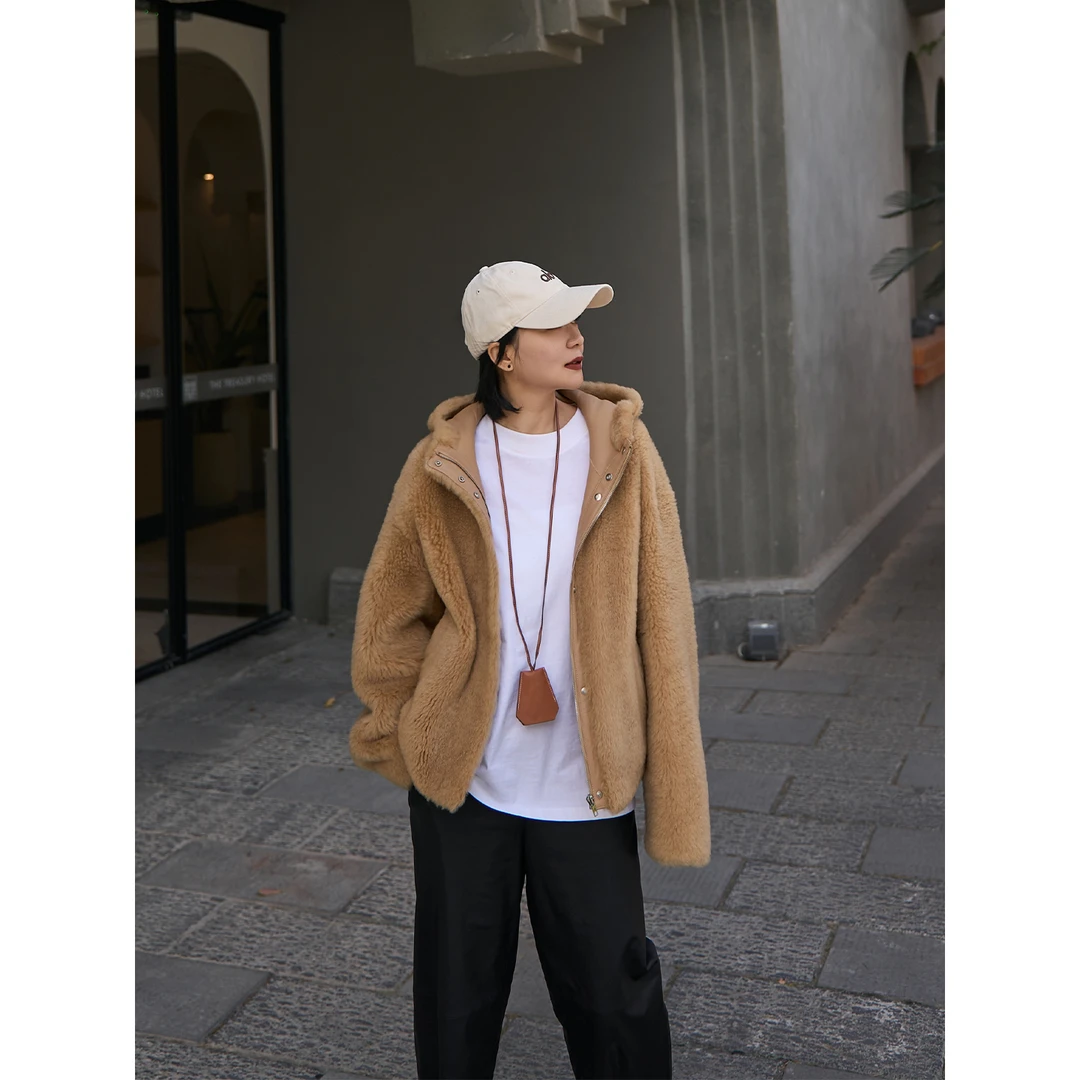 TOFOD L***P同源 baby羊绒小拉贡LACON皮毛一体连帽休闲皮草外套