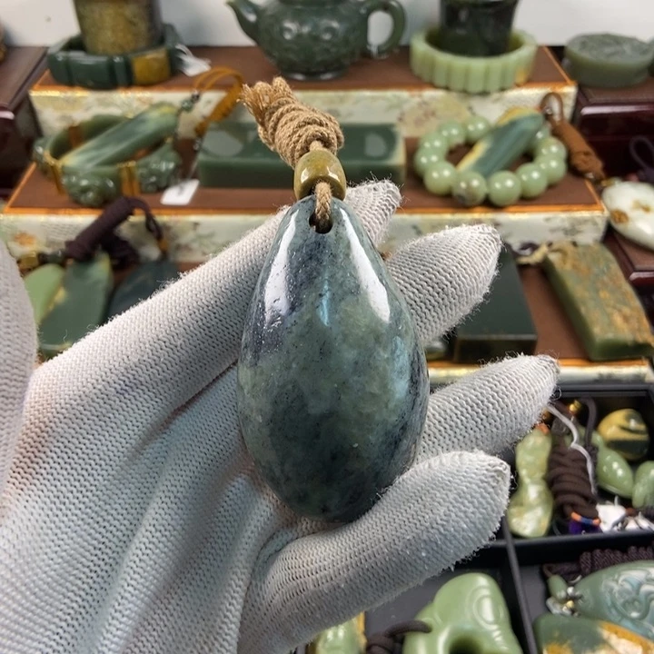 岫岩河磨玉（透闪石质玉）未镶嵌颈饰