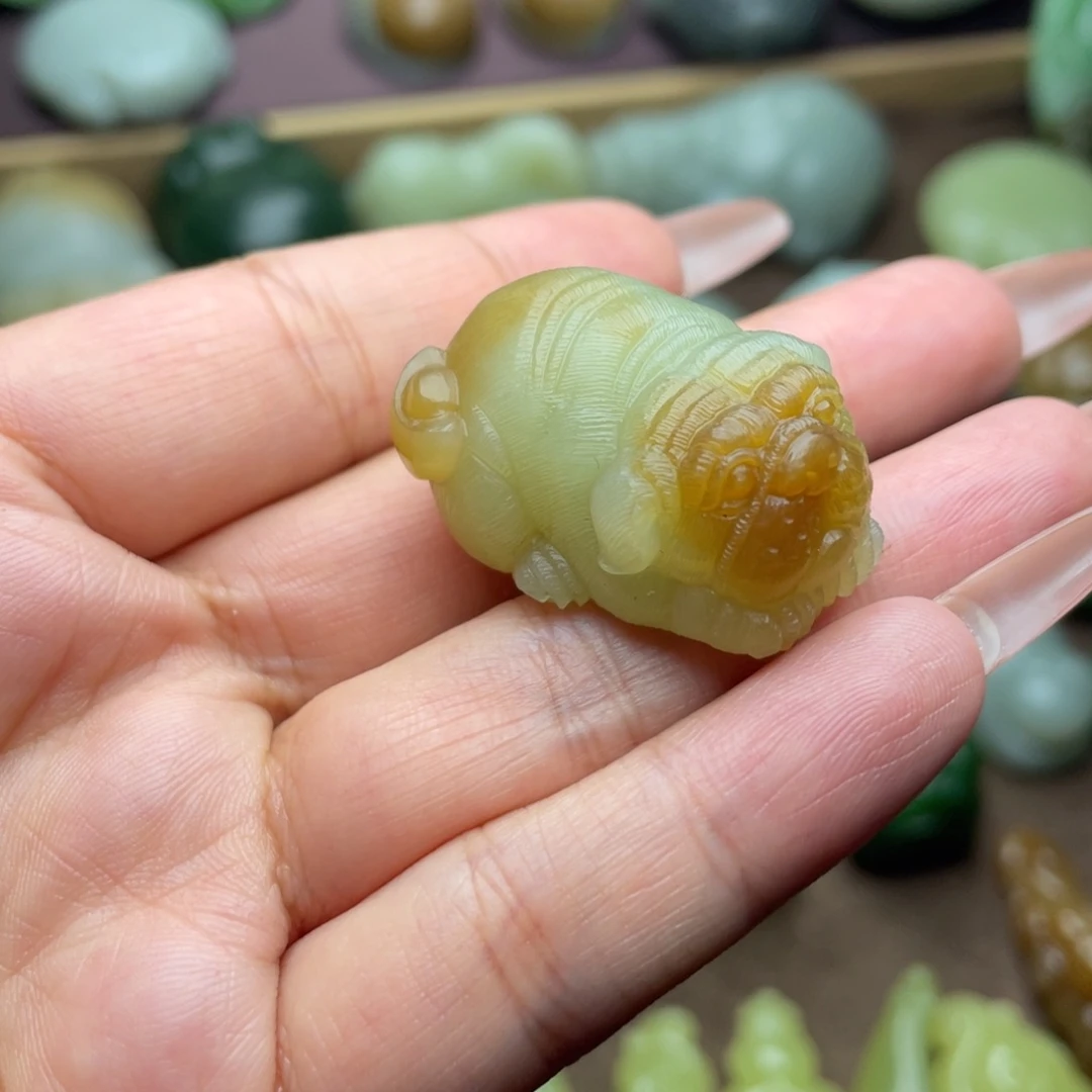 【闪购商品】颈饰未镶嵌和田玉