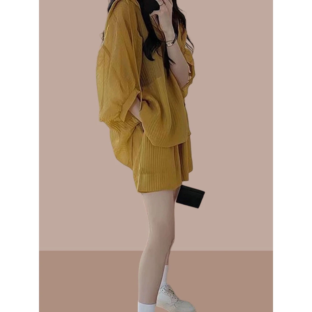 潮流减龄一整套穿搭女2025年夏季新款连帽防晒外套运动短裤两件套