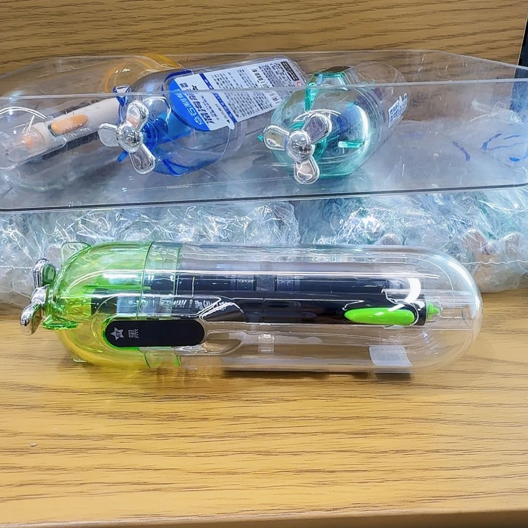 011号点石深海舱钢笔混发一支