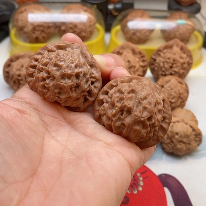 文玩核桃吊坠42以下宫灯