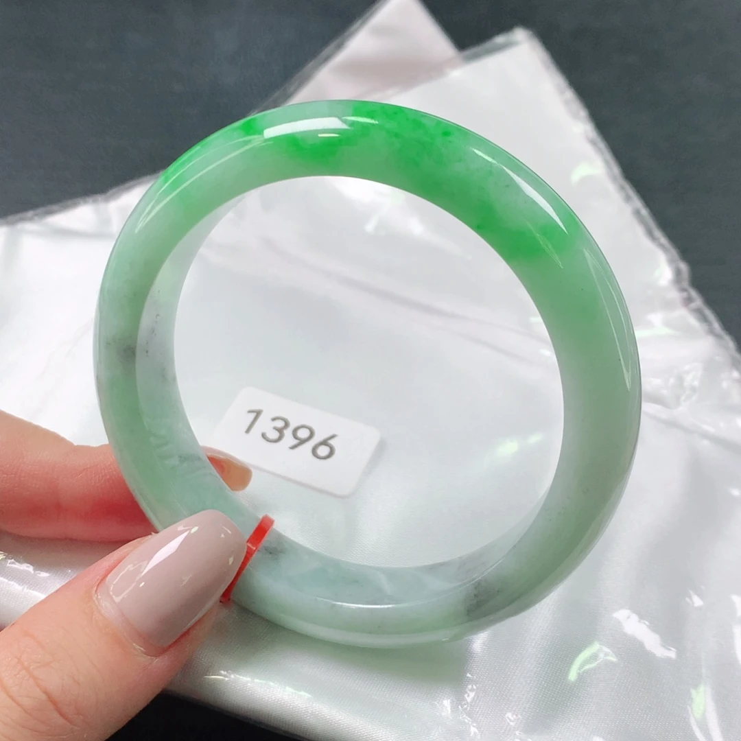 翡翠手镯未镶嵌天然缅甸翡翠手镯01