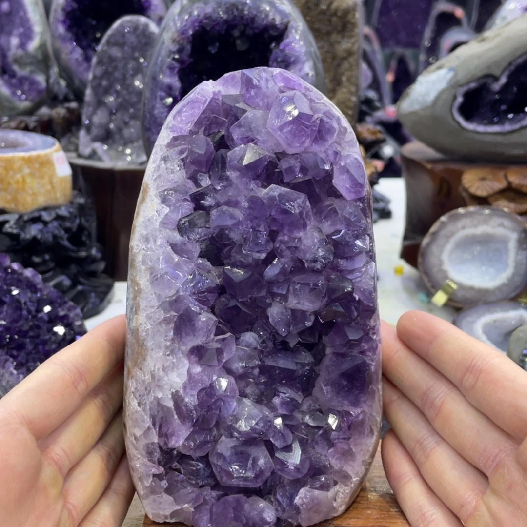 未镶嵌水晶珠宝半成品