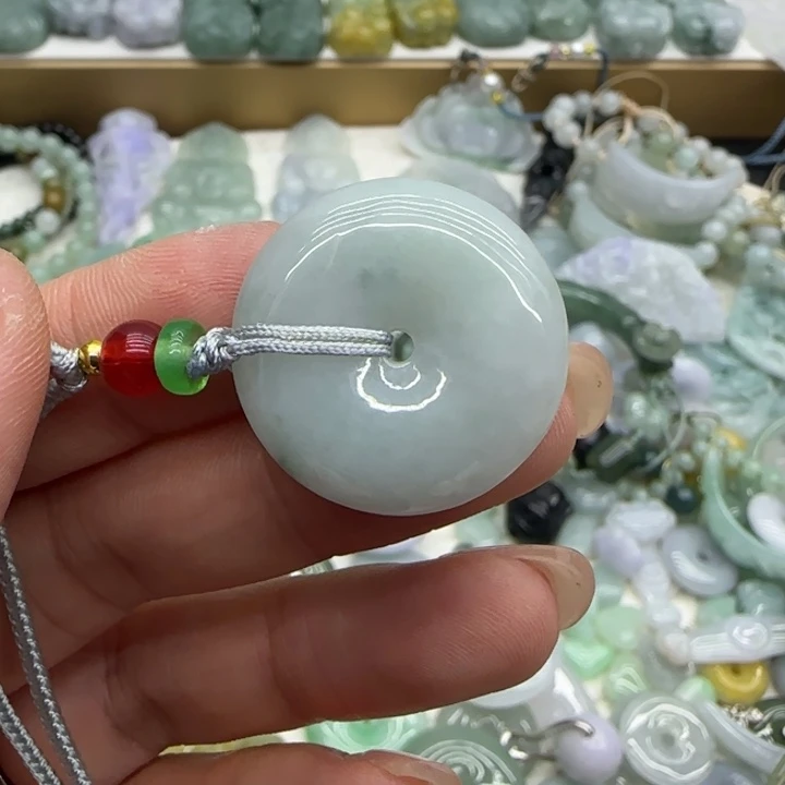 翡翠未镶嵌颈饰福利